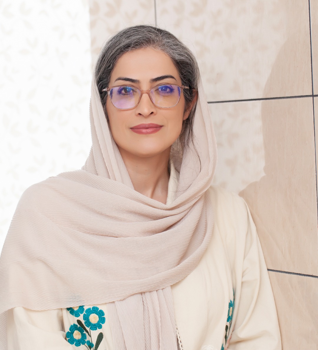 دکتر نیلوفر شهدی‌پور